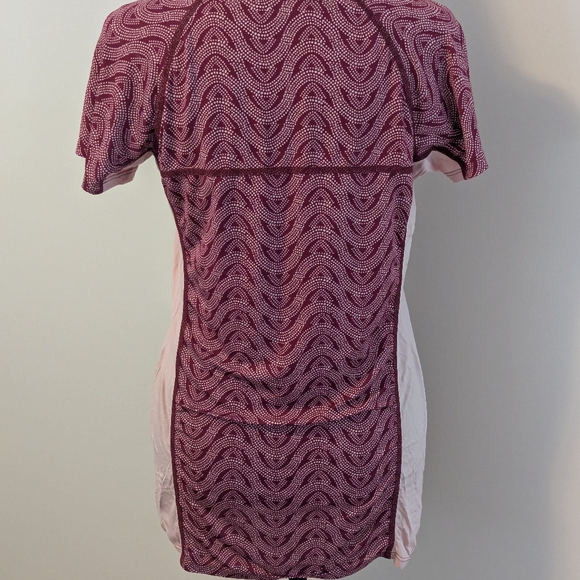 Patagonia Microswell Short Sleeve Rashguard Arrow Red Womens L (mislabeled) - Picture 4 of 8